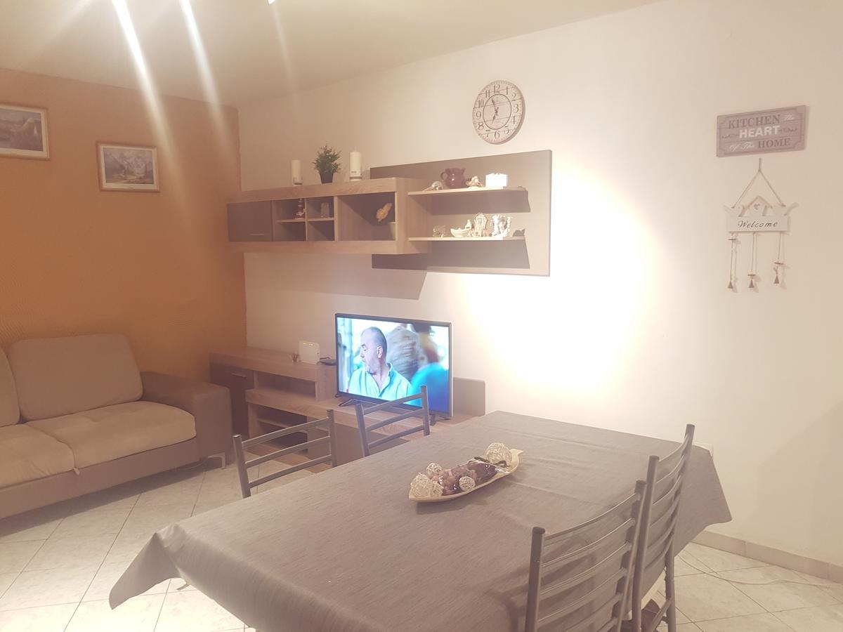 Apartman 4 Kilometar To City Centar Σπλιτ Εξωτερικό φωτογραφία